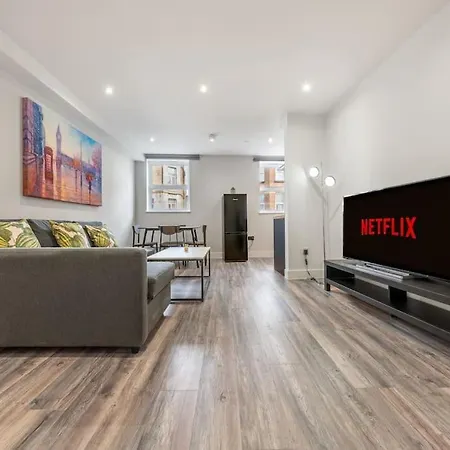 1 - North West London Brand New Loft Apartment